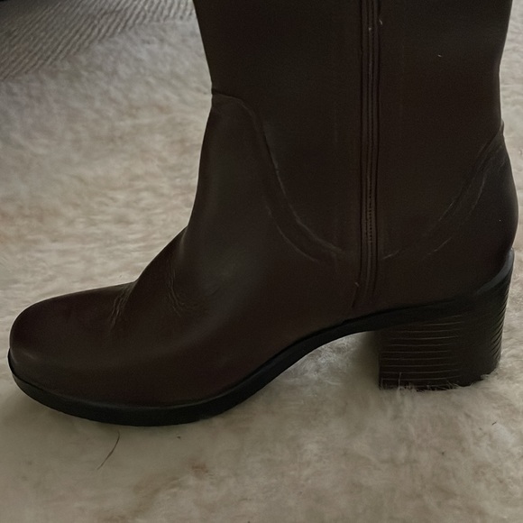 Clarks boots - Picture 2 of 5